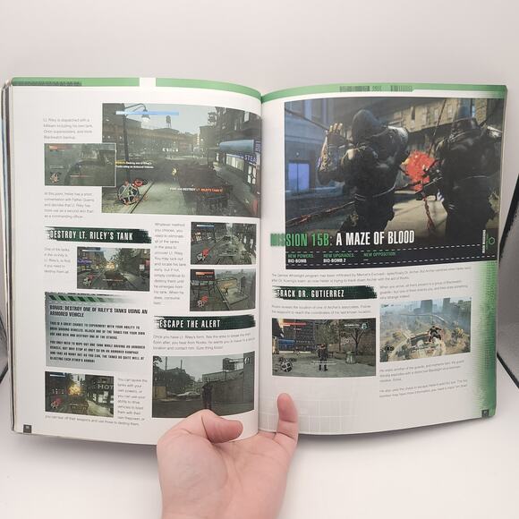 Brady Games Lot of 4 Guides Resistance 2 Prototype 2 XIII WWE Smackdown vs RAW - Picture 15 of 15